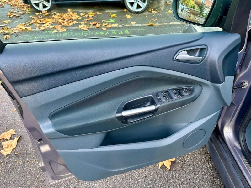 FORD C-MAX  1.6 TDCI 95 TITANIUM 