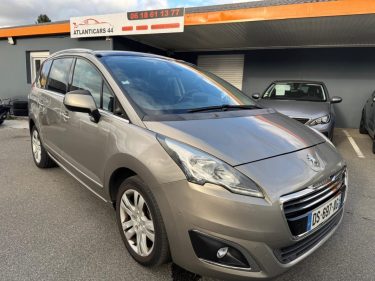 PEUGEOT 5008 1.6 E-HDI 120CV S&S ALLURE BVM6 