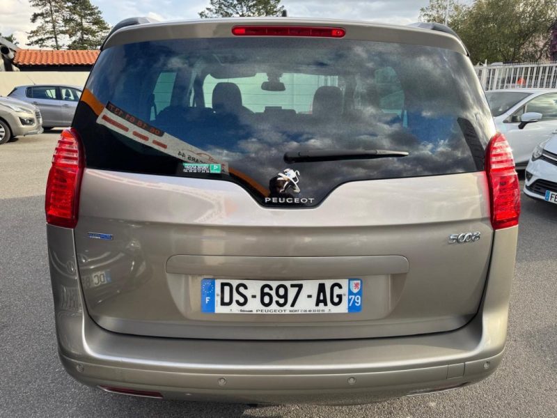 PEUGEOT 5008 1.6 E-HDI 120CV S&S ALLURE BVM6 