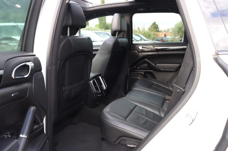 PORSCHE CAYENNE II 3.0 V6 D 245 TIPTRONIC SPORT