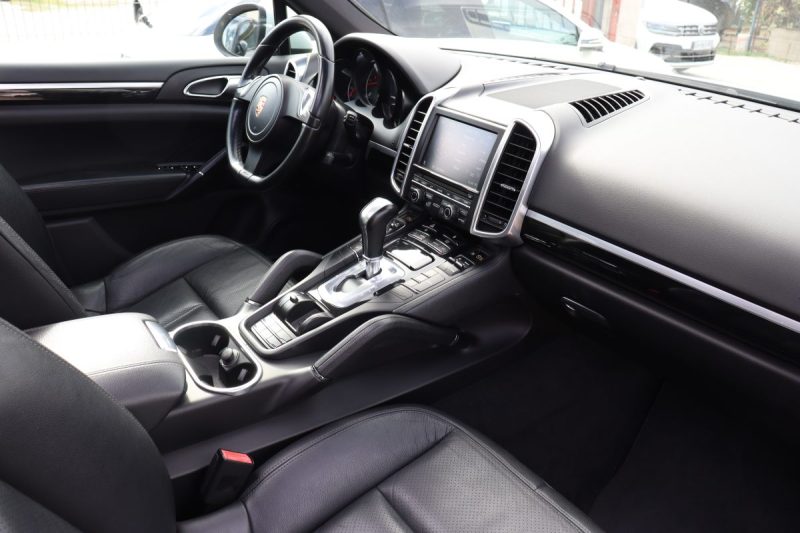 PORSCHE CAYENNE II 3.0 V6 D 245 TIPTRONIC SPORT