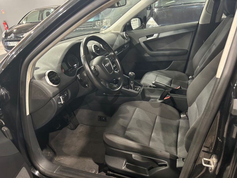 AUDI A3 1.2 TFSI 105CH ATTRACTION 