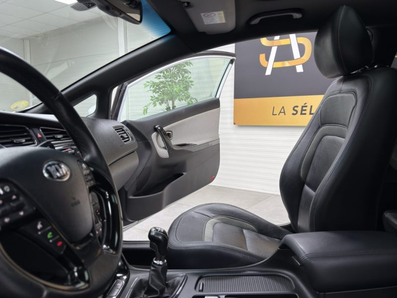 Kia Cee'd ProCee'd 1.6 CRDI 128 - Sport