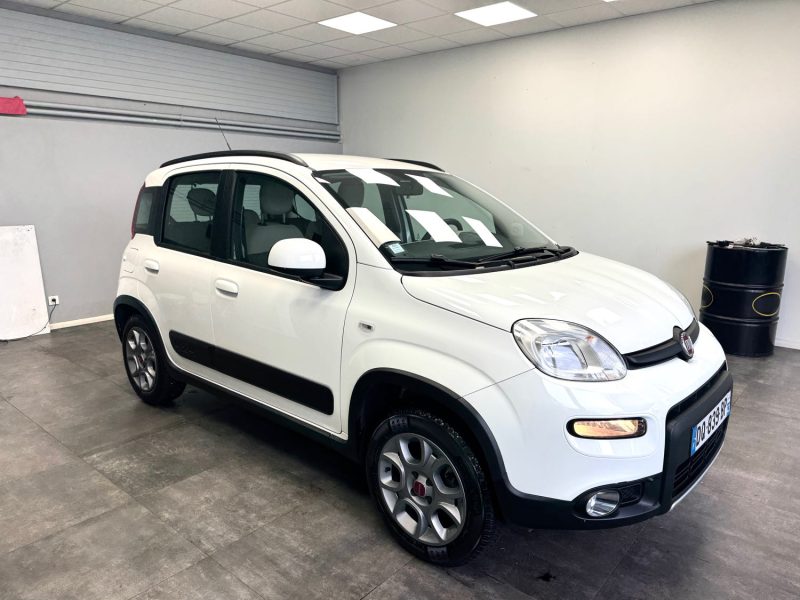 FIAT PANDA III 0.9 TWINAIR 85CH S&S LOUNGE 4X4 2015