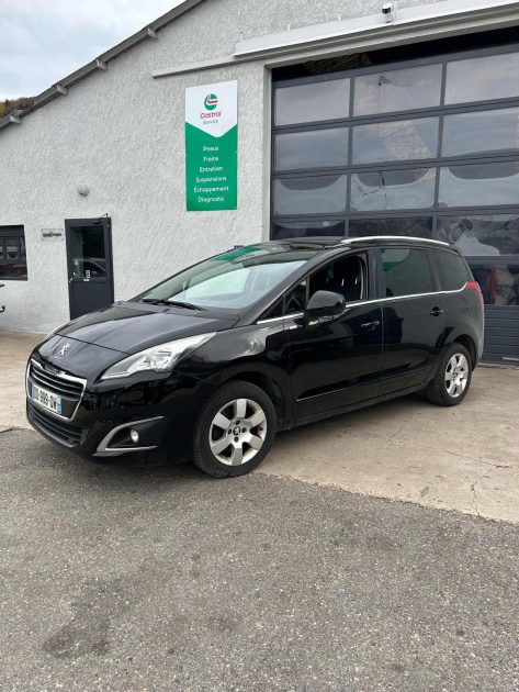 PEUGEOT 5008 1.6 BLUEHDI 120CH S&S ACTIVE