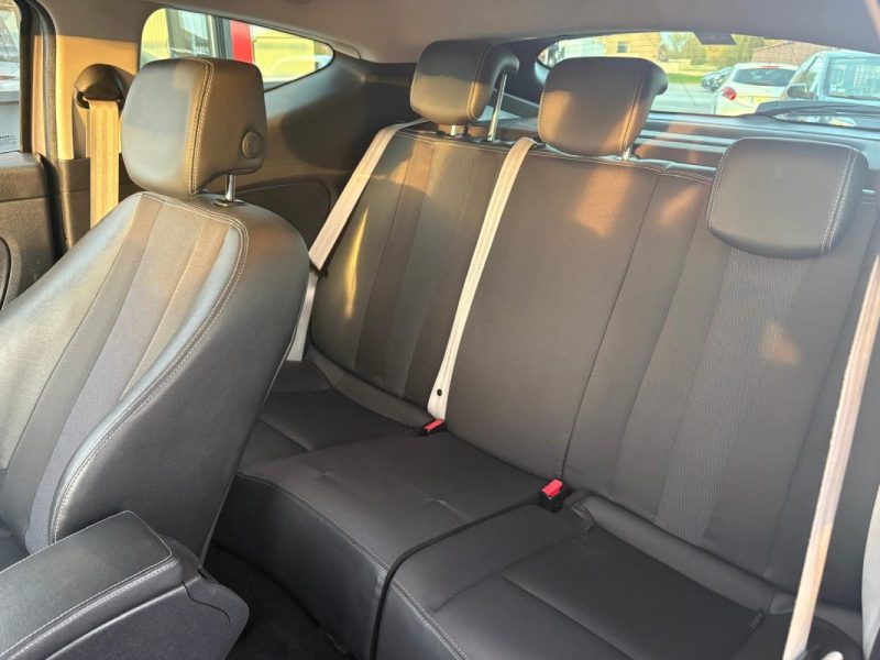 Renault Mégane 3 Coupé Bose 130ch -🔊Son Bose -🌡️ Clim auto - ✅ Reprise possible -✅ Garantie 6 mois