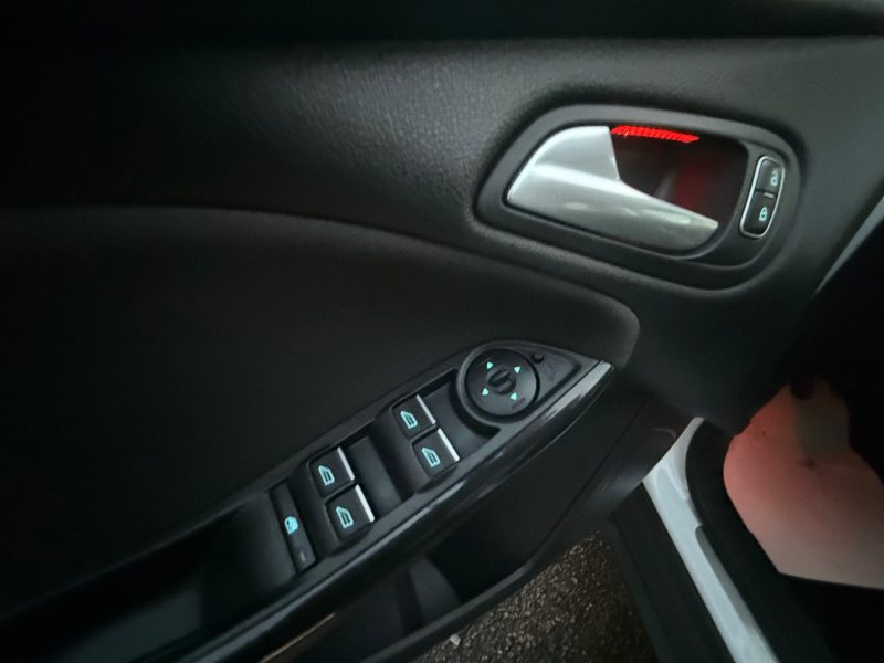 FORD FOCUS 3 PHASE 2 1.0I - 12V TURBO 125CV  2017