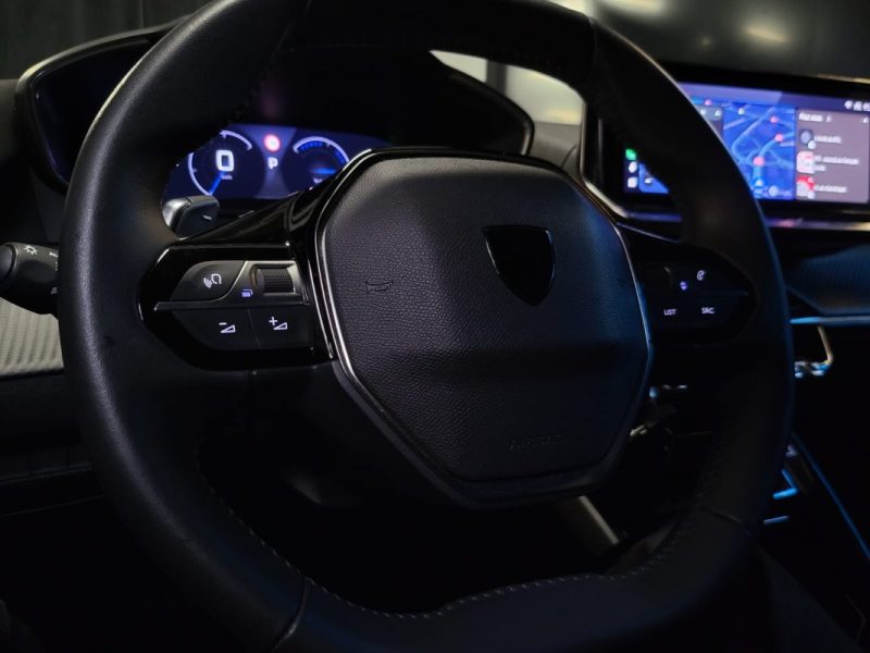 PEUGEOT 2008 1.2 HYBRID 136 ALLURE PACK 