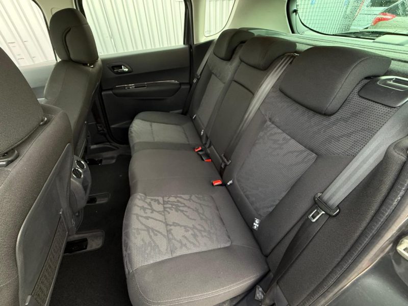 PEUGEOT 3008 1.6 HDI112 FAP CONFORT PACK 2011