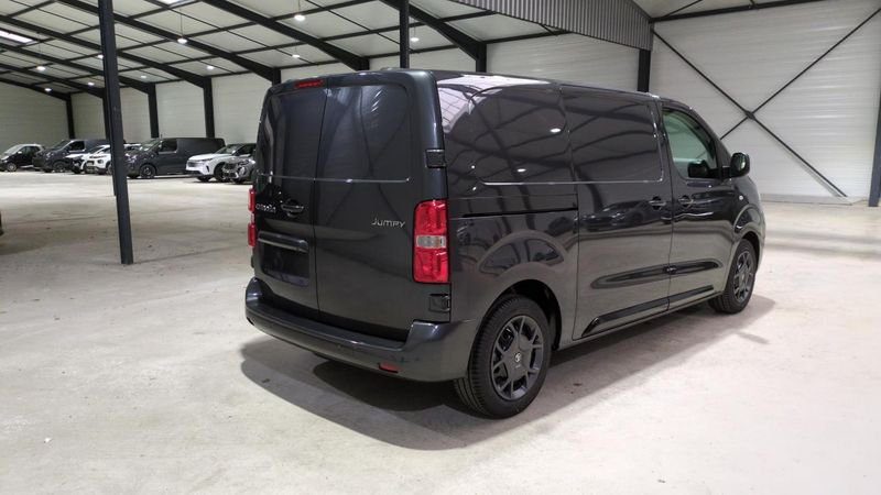 Citroën Jumpy fourgon M diesel 180 ch automatique + pack connectivite + camera + full led