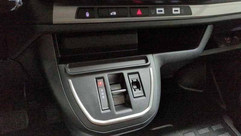 Citroën Jumpy fourgon M diesel 180 ch automatique + pack connectivite + camera + full led