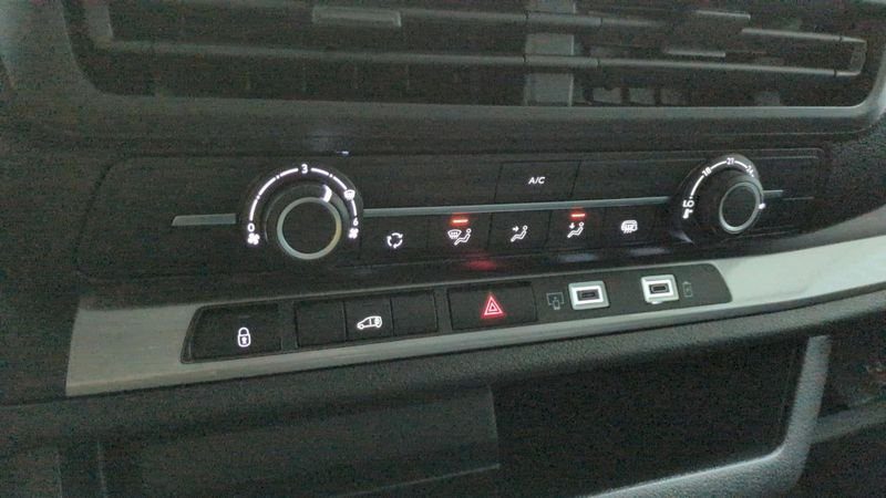 Citroën Jumpy fourgon M diesel 180 ch automatique + pack connectivite + camera + full led