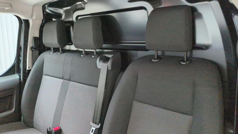 Citroën Jumpy fourgon M diesel 180 ch automatique + pack connectivite + camera + full led