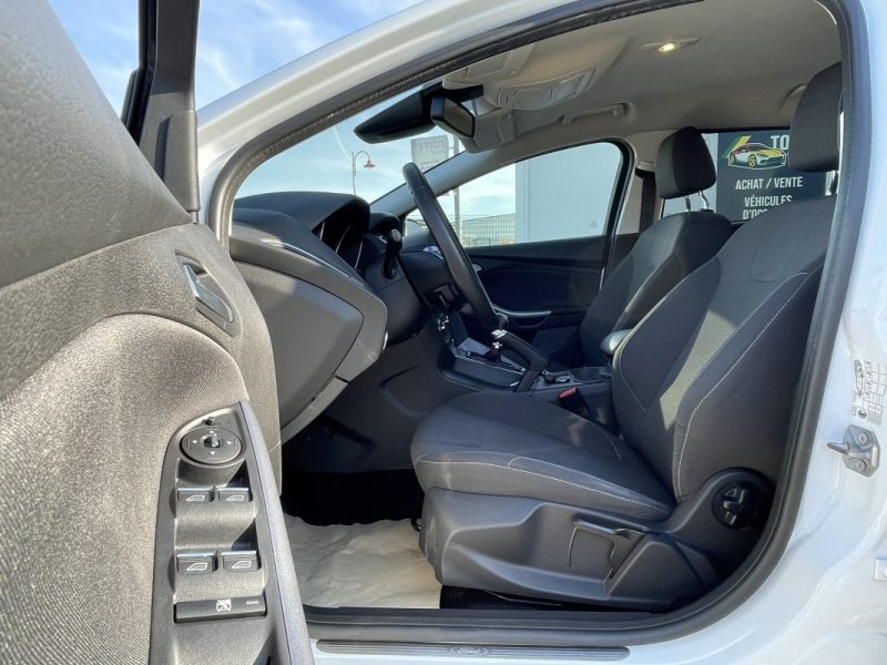 Ford Focus SW 125ch Titanium 1ere Main