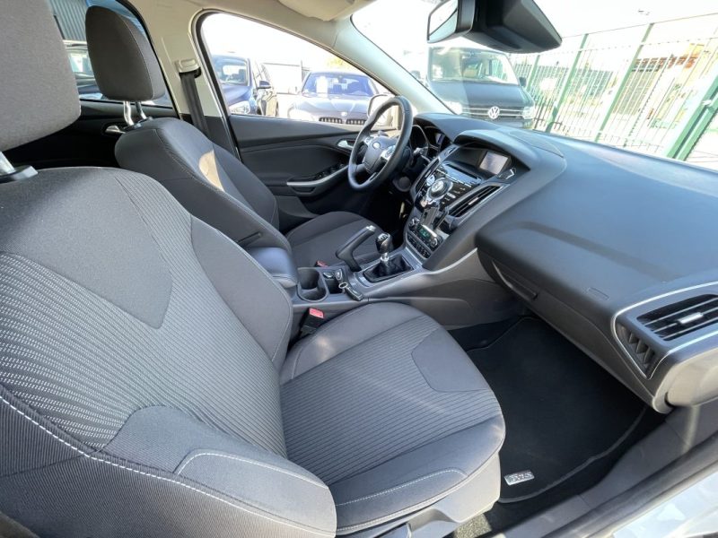 Ford Focus SW 125ch Titanium 1ere Main