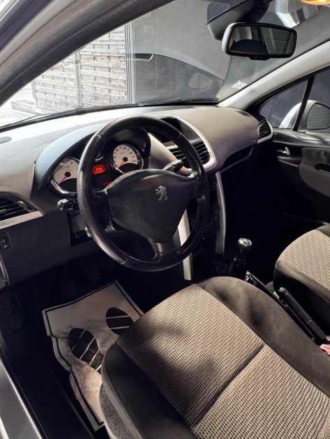 Peugeot 207 1.6 HDI – Révisée, Garantie incluse – Embrayage, Distribution, Vidange Neufs