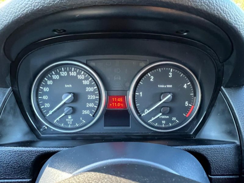 B.M.W. SERIE X SDRIVE18D 143CH EXECUTIVE 2013