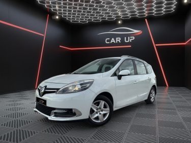 RENAULT SCENICIII 1.6 DCI 130CH Energy FAP / 7 PLACES / Attelage 
