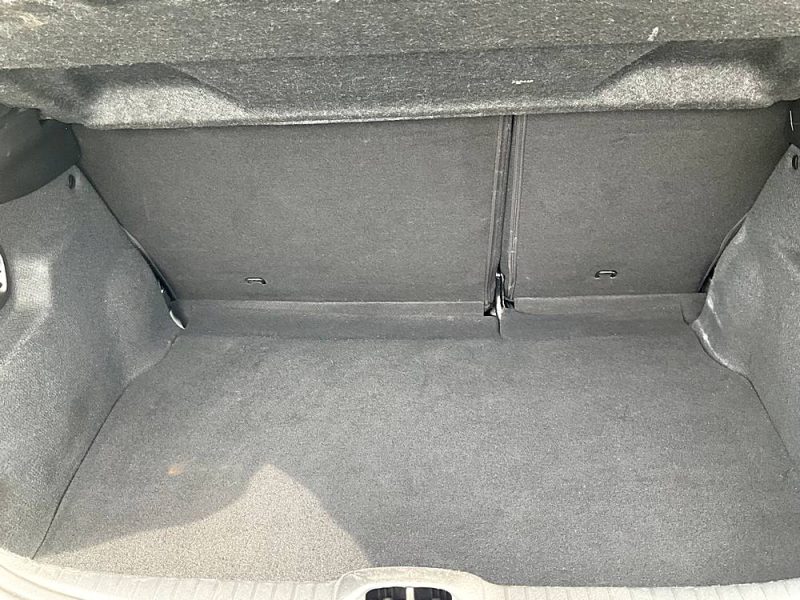 PEUGEOT 208 1,5 BLUE-HDI 100 CV ACTIVE BUSINESS *CAMÉRA DE RECUL*