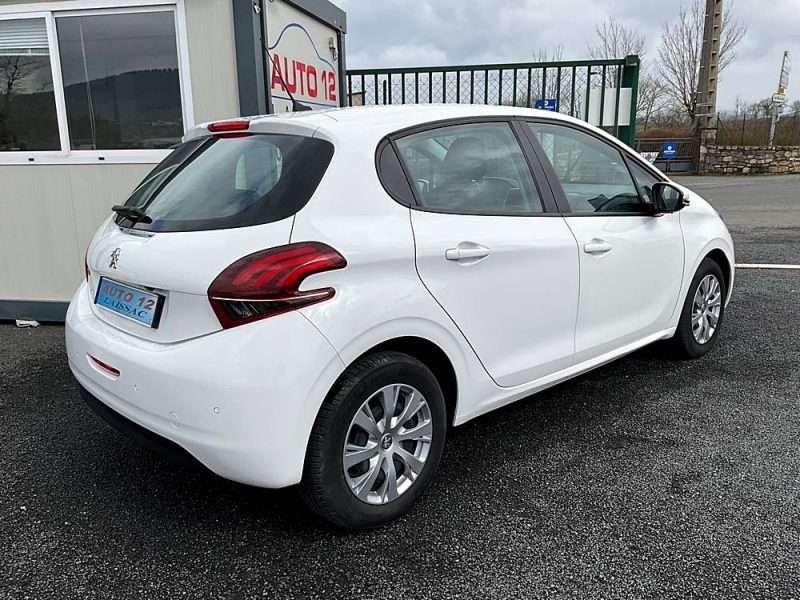 PEUGEOT 208 1,5 BLUE-HDI 100 CV ACTIVE BUSINESS *CAMÉRA DE RECUL*