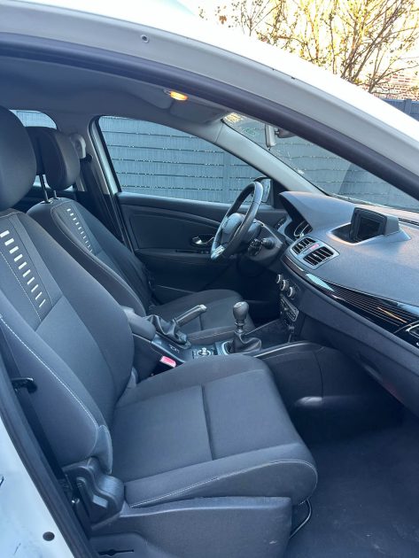 RENAULT MEGANE 3 ESTATE 1.5 DCI 2011