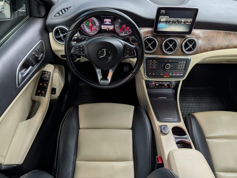 MERCEDES GLA 220D 177 CH ELEGANCE 7G-DCT 