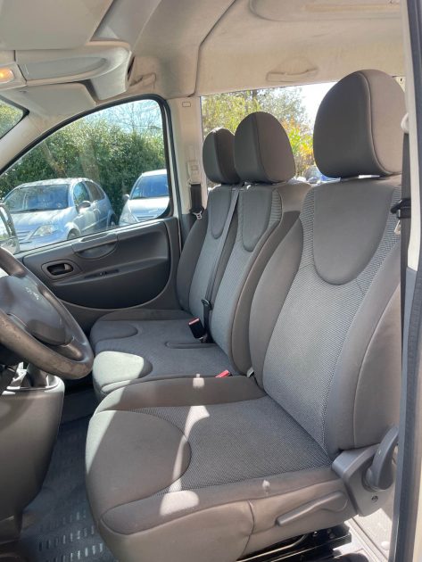 ⭐ Peugeot Expert 9 Places – 2.0 HDi 125 / Idéal Famille & Transport