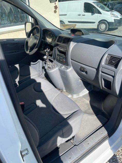 ⭐ Peugeot Expert 9 Places – 2.0 HDi 125 / Idéal Famille & Transport