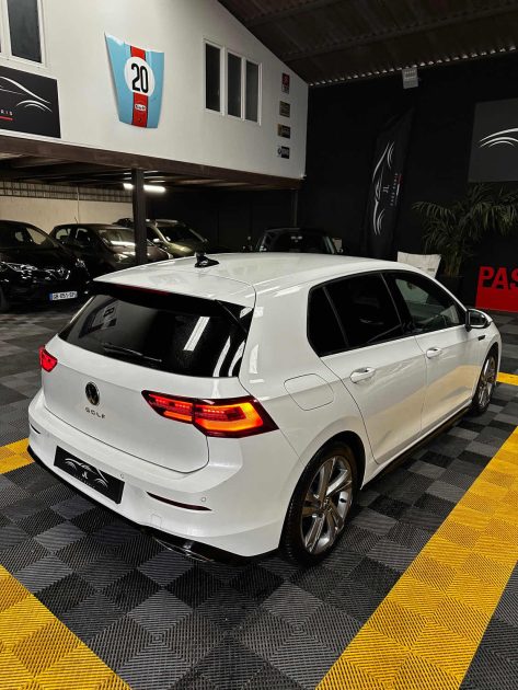 MAGNIFIQUE VOLKSWAGEN GOLF 8 R-LINE 2.0 TDI DSG7 150 CH (SUIVI D’ENTRETIEN VW, APPLE CARPLAY))