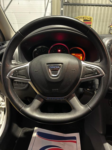  DACIA SANDERO STEPWAY PRESTIGE  (BOÎTIER BIOÉTHANOL E85, CAMÉRA DE RECUL, ÉCRAN MULTIMÉDIA) 