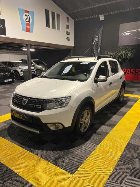  DACIA SANDERO STEPWAY PRESTIGE  (BOÎTIER BIOÉTHANOL E85, CAMÉRA DE RECUL, ÉCRAN MULTIMÉDIA) 