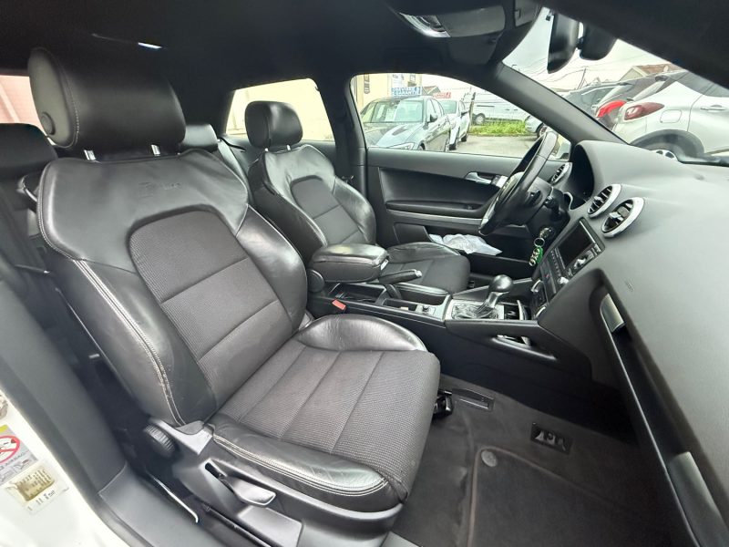AUDI A3 2.0 TDI 140CV - 16V TURBO AMBIENTE S-TRONIC BOITE AUTOMATIQUE  2009