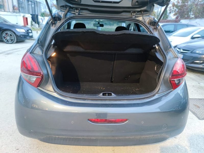 PEUGEOT 208 Urban Soul 1.6 BlueHDi 75ch BVM5