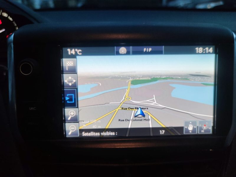 PEUGEOT 208 Urban Soul 1.6 BlueHDi 75ch BVM5