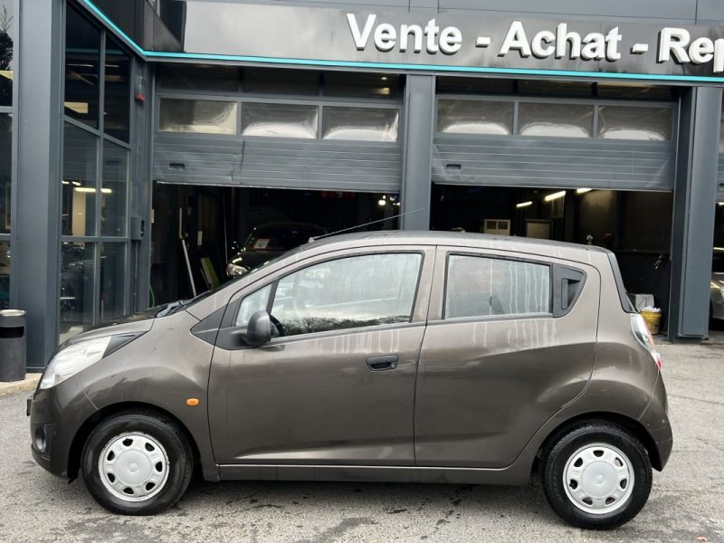 CHEVROLET SPARK 1.0 68 Cv 5 PORTES / CLIMATISATION BLUETOOTH CRIT AIR 1 - GARANTIE 1 AN