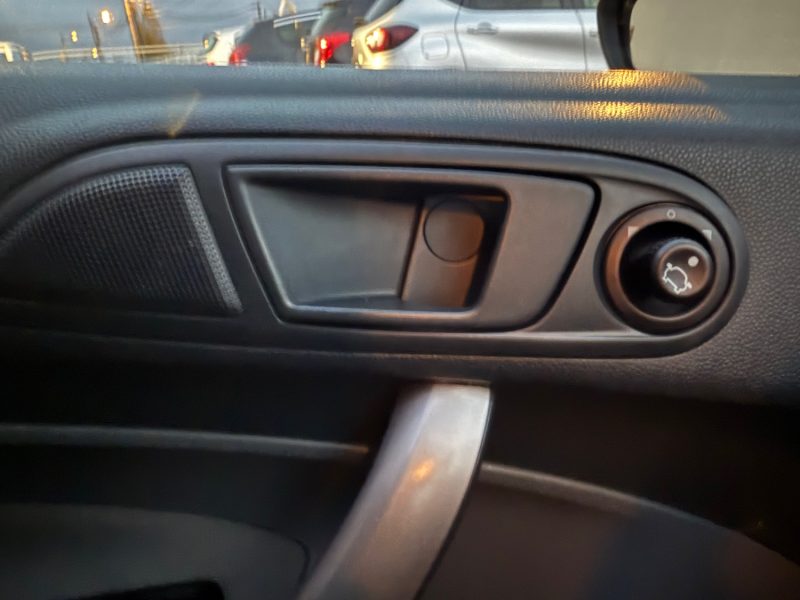 FORD FIESTA 1.4 TDCI - 8V TURBO 68CV AMBIENTE 2008