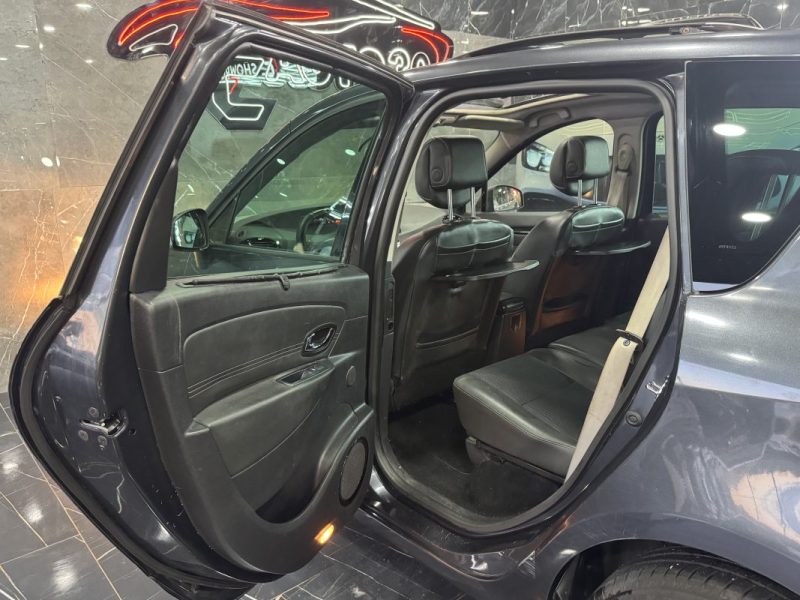 RENAULT SCENICIII 1.6 DCI 130CH ENERGY BOSE ECO² 2011