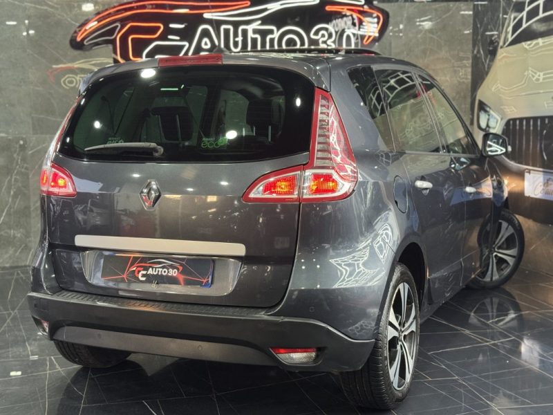 RENAULT SCENICIII 1.6 DCI 130CH ENERGY BOSE ECO² 2011