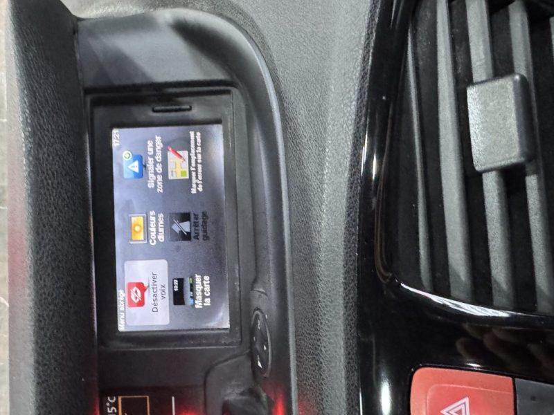 RENAULT SCENICIII 1.6 DCI 130CH ENERGY BOSE ECO² 2011