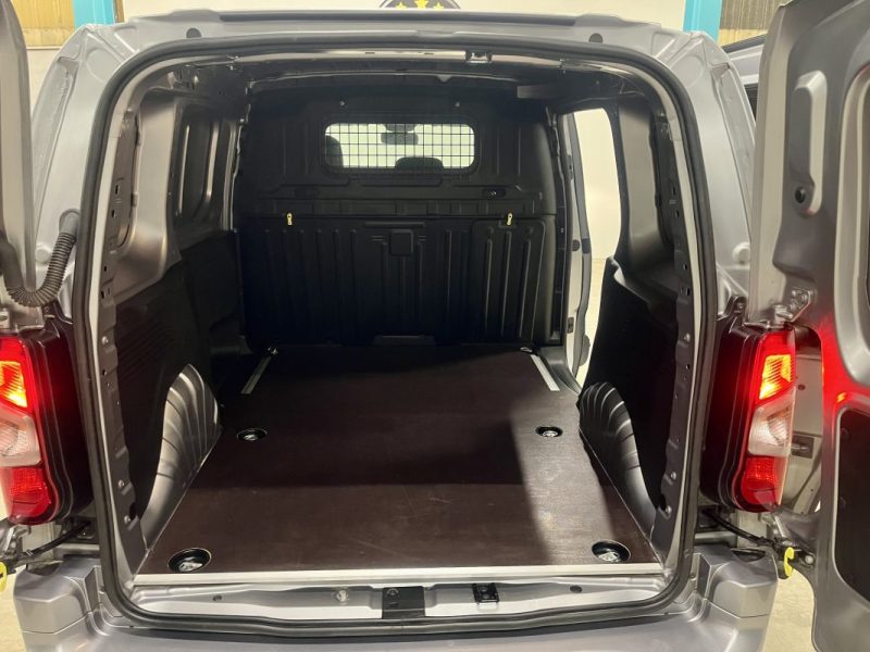 TOYOTA Proace City 1.5 D-4D 100ch BVM6 Style 1ere Main TVA RECUPERABLE 