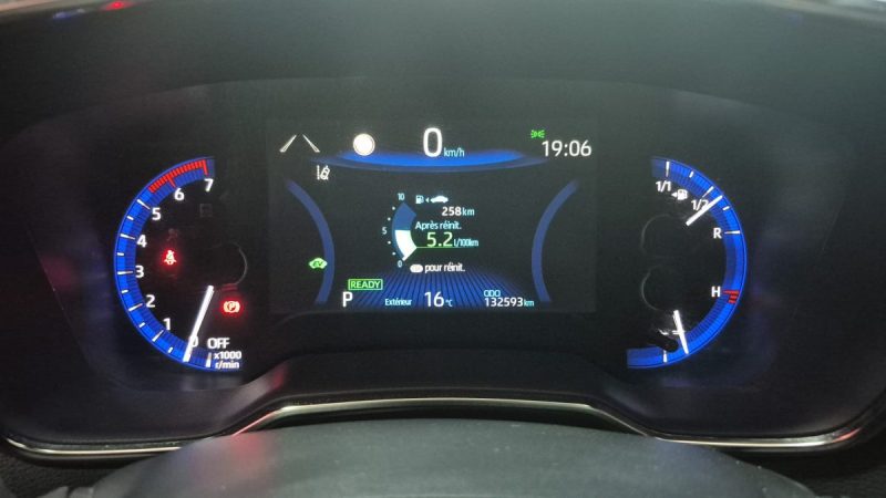 TOYOTA COROLLA TOURING SPORTS 122cv DYNAMIC BUSINESS/1 ERE MAIN/TVA RECUPERABLE