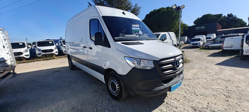 MERCEDES SPRINTER L2H2 215CDI   150CV TRACTION AVANT 215 CDI 39 3T0 PRO TRACTION 2022