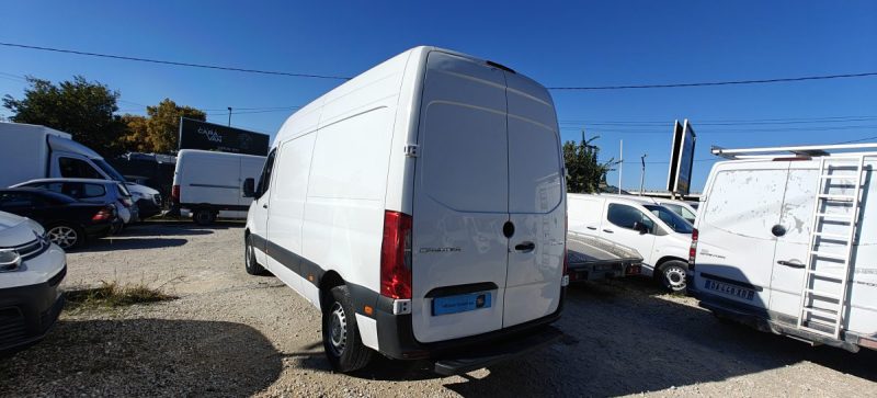 MERCEDES SPRINTER L2H2 215CDI   150CV TRACTION AVANT 215 CDI 39 3T0 PRO TRACTION 2022