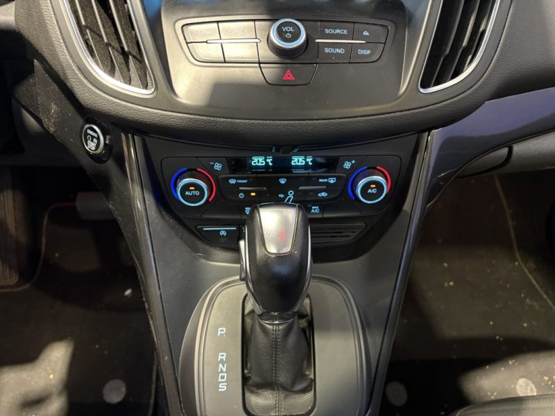 Ford C-max  1.5 TDCI 120CH - boite automatique - Titanium -Toit panoramique 