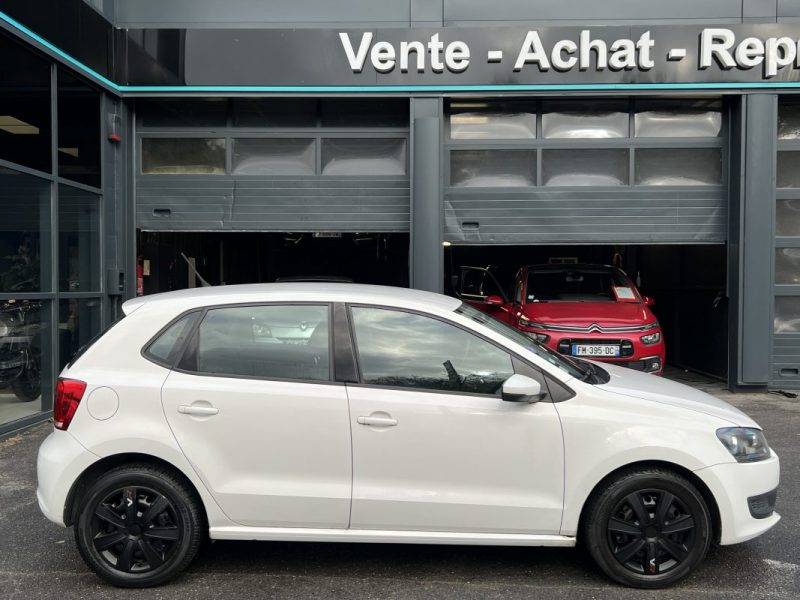 VOLKSWAGEN POLO 5 V 1.2 60 Cv 5 PORTES / CLIMATISATION 1ERE MAIN CRIT AIR 1 - GARANTIE 1 AN