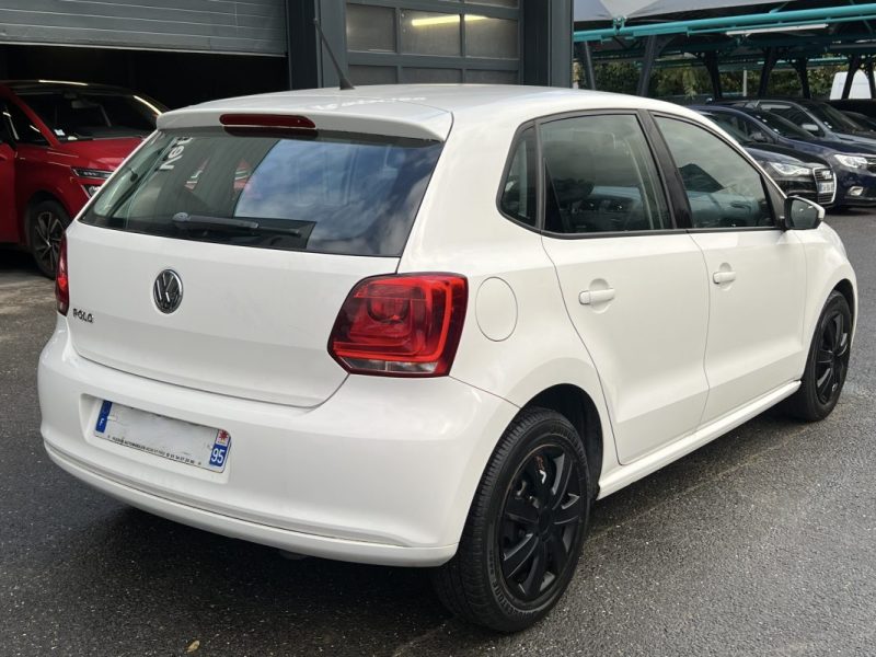 VOLKSWAGEN POLO 5 V 1.2 60 Cv 5 PORTES / CLIMATISATION 1ERE MAIN CRIT AIR 1 - GARANTIE 1 AN