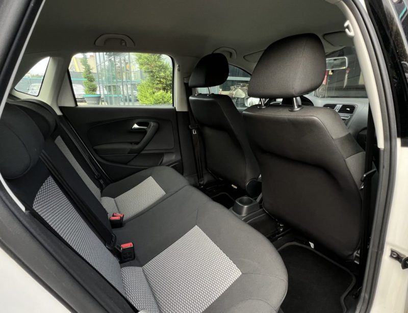 VOLKSWAGEN POLO 5 V 1.2 60 Cv 5 PORTES / CLIMATISATION 1ERE MAIN CRIT AIR 1 - GARANTIE 1 AN