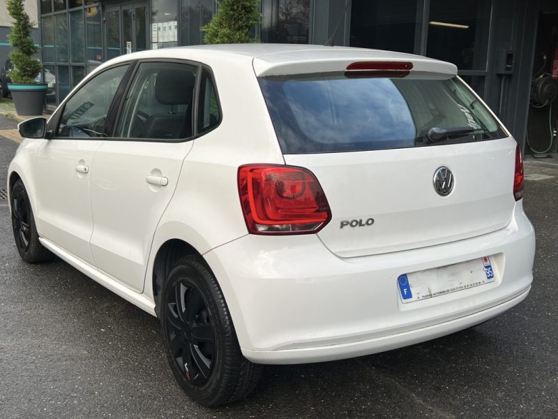 VOLKSWAGEN POLO 5 V 1.2 60 Cv 5 PORTES / CLIMATISATION 1ERE MAIN CRIT AIR 1 - GARANTIE 1 AN