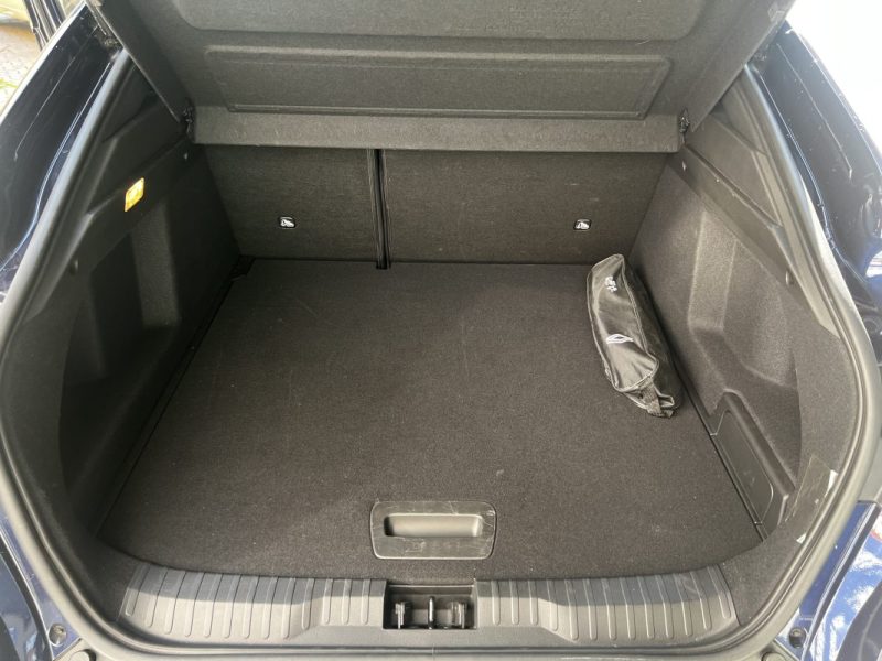 RENAULT ARKANA TECHNO / 143CH / BVA6 2024