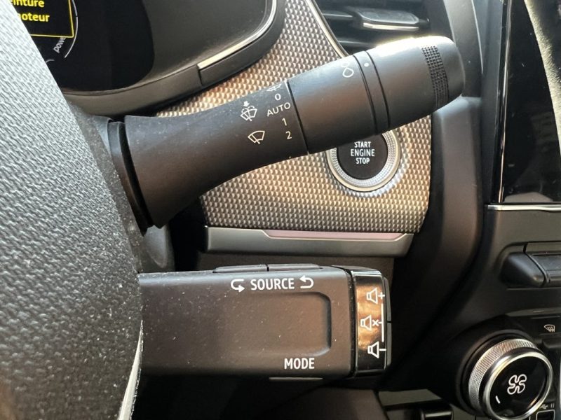 RENAULT ARKANA TECHNO / 143CH / BVA6 2024